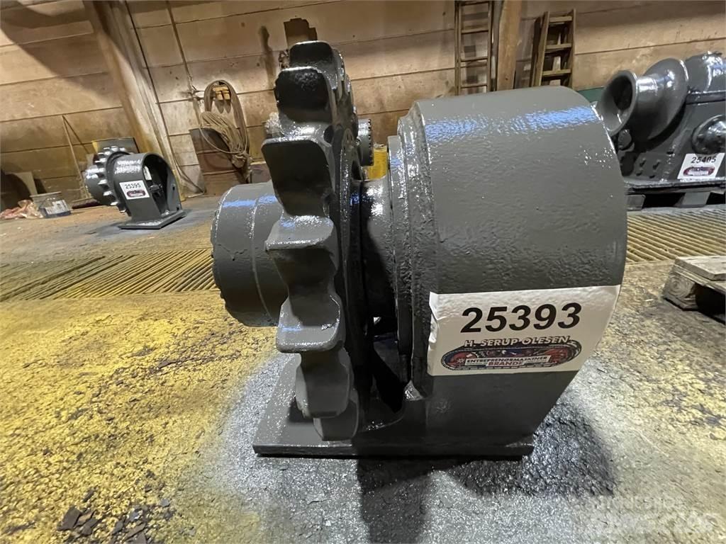 CAT 318BL Køregear Girkasse