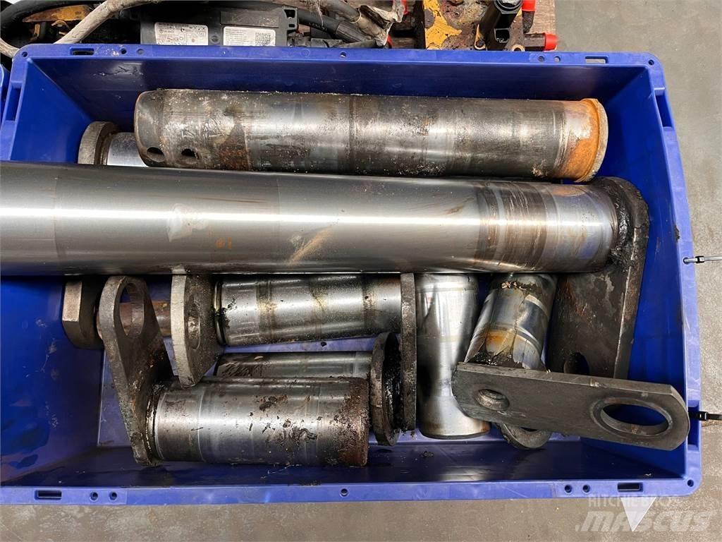 CAT 323D navler Andre komponenter