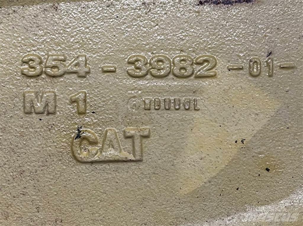 CAT 908M Link Arm 354-3982 Andre komponenter