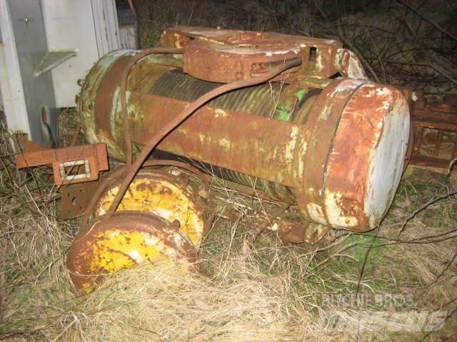 Demag 15 ton Stillas, vinsjer og vareheiser
