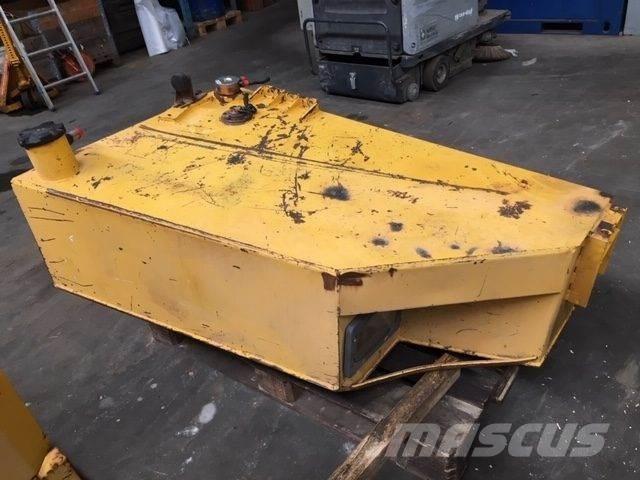  Dieseltank ex. Volvo A30 Andre komponenter