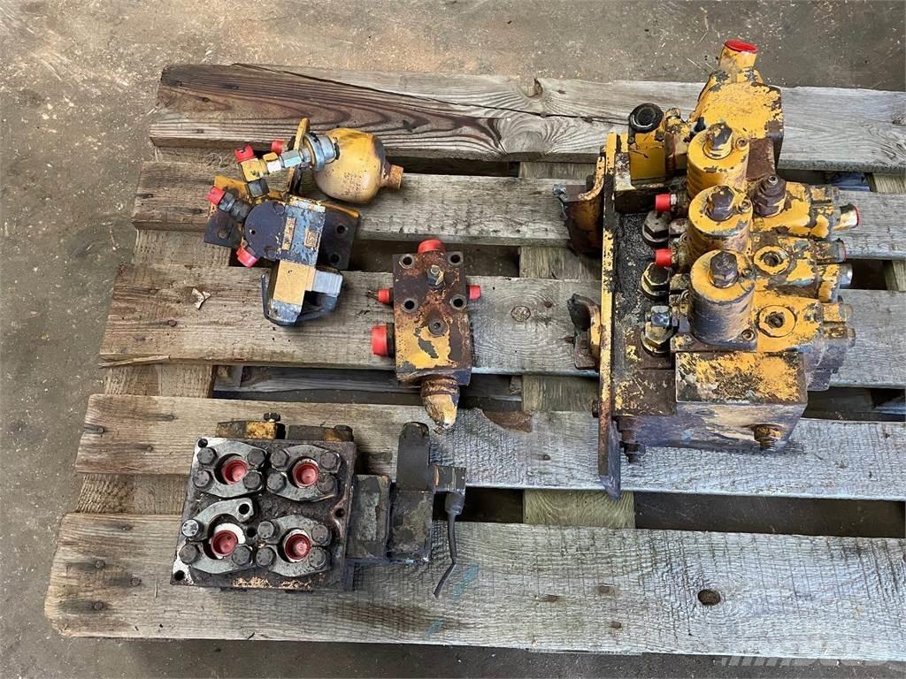  Diverse dele ex. Cat 206 Hydraulikk