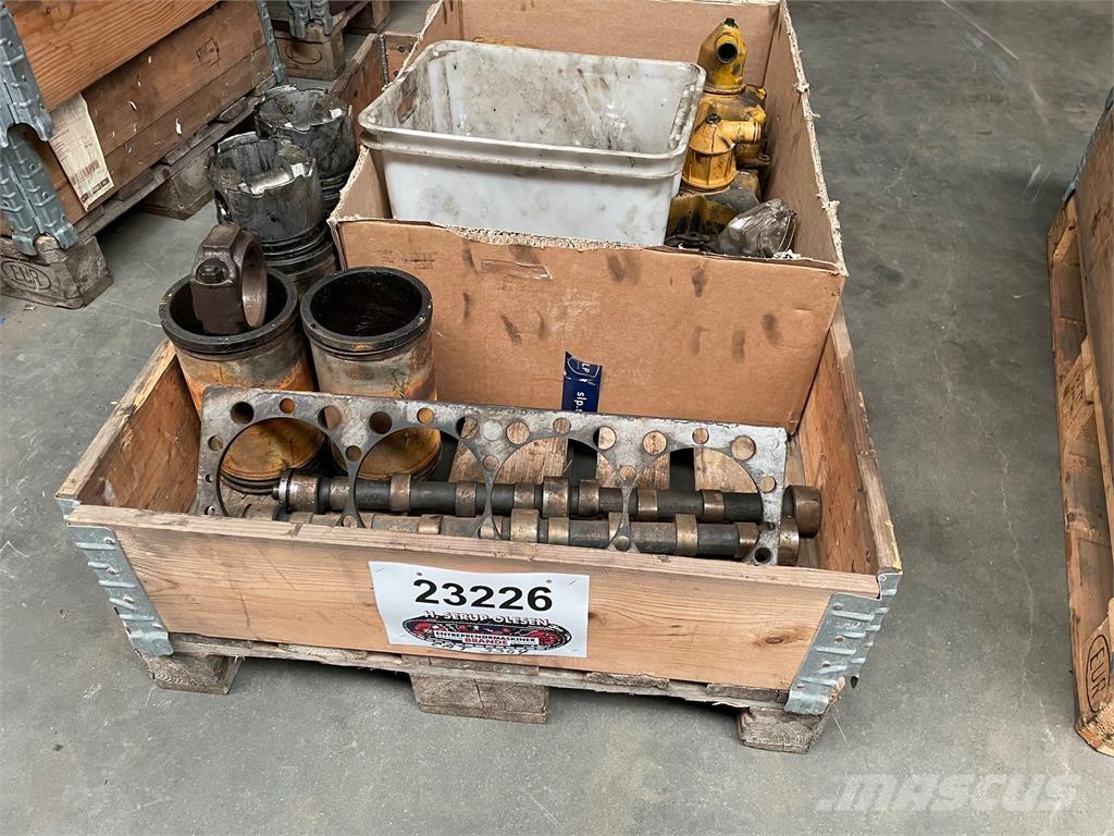  Diverse dele ex. Cat 3304 Motorer