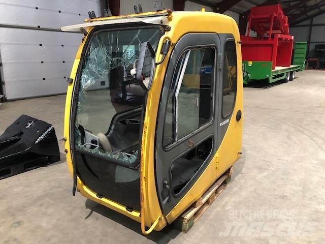  Førerhus ex. Volvo EC240LC Andre komponenter