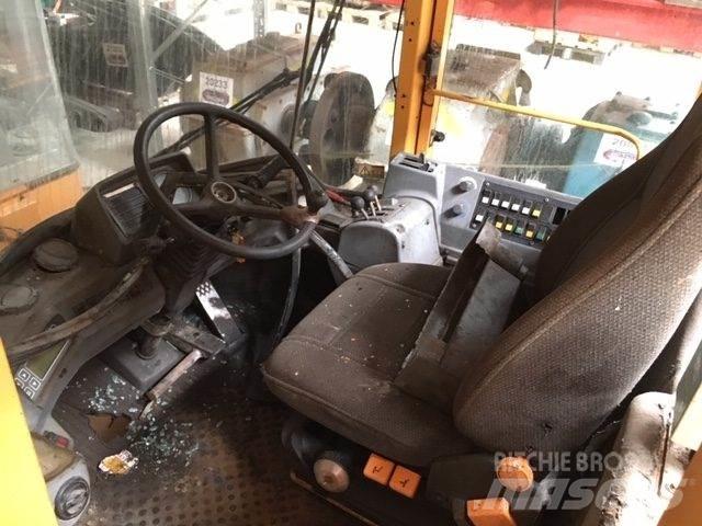  Førerhus ex. Volvo L180C Andre komponenter