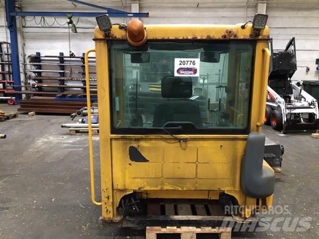  Førerhus ex. Volvo L180E Andre komponenter