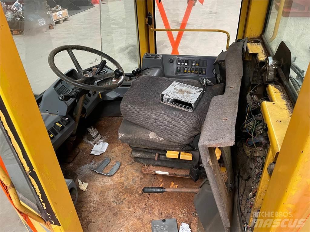  Førerhus ex. Volvo L90B Andre komponenter