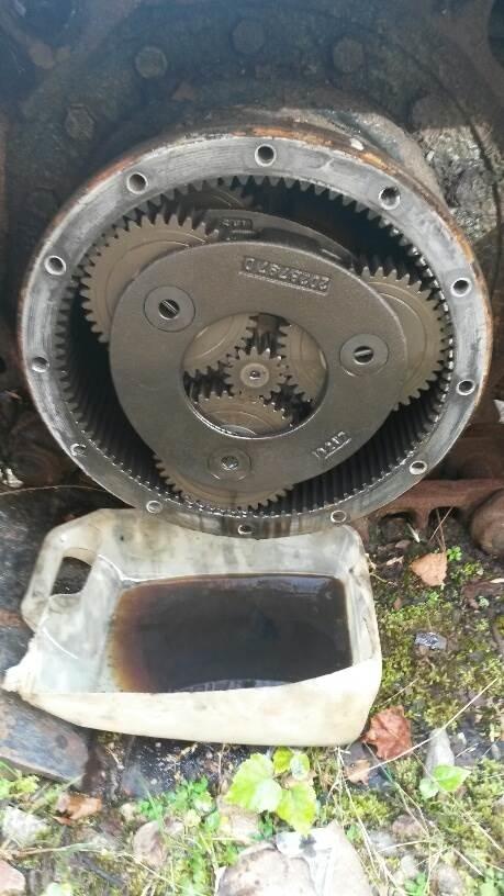 Hitachi EX120-S Køregear Girkasse