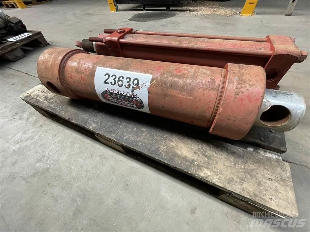  Hydr. cylinder Hydraulikk