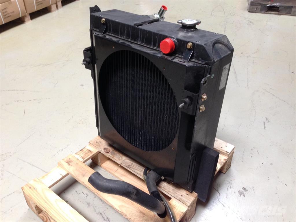  Køler ex Takeuchi TB145 Motorer