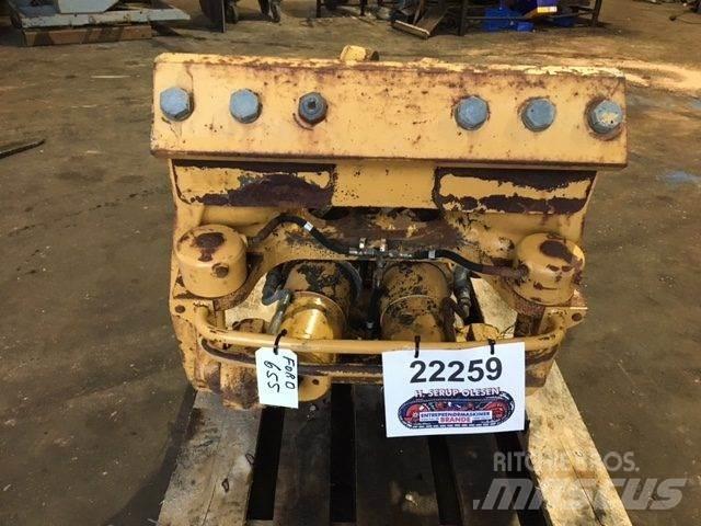  Krøjekonsol ex. Ford 655 Andre komponenter