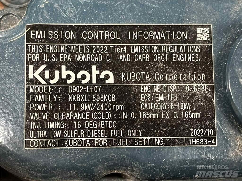 Kubota D902-EF07 motor Motorer