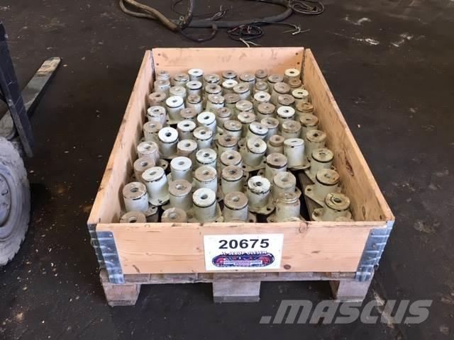  Motorophæng - ca. 100 stk. Motorer