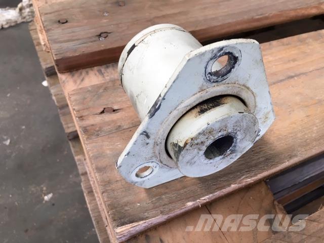  Motorophæng - ca. 100 stk. Motorer