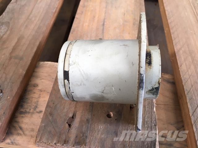  Motorophæng - ca. 100 stk. Motorer