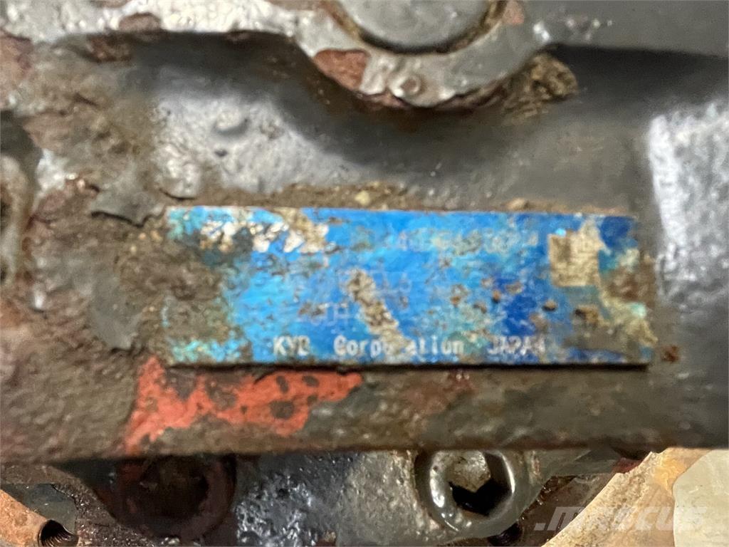 New Holland E485B Køregear Girkasse