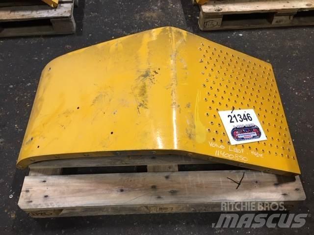  Skærm Volvo L120F, højre Andre komponenter