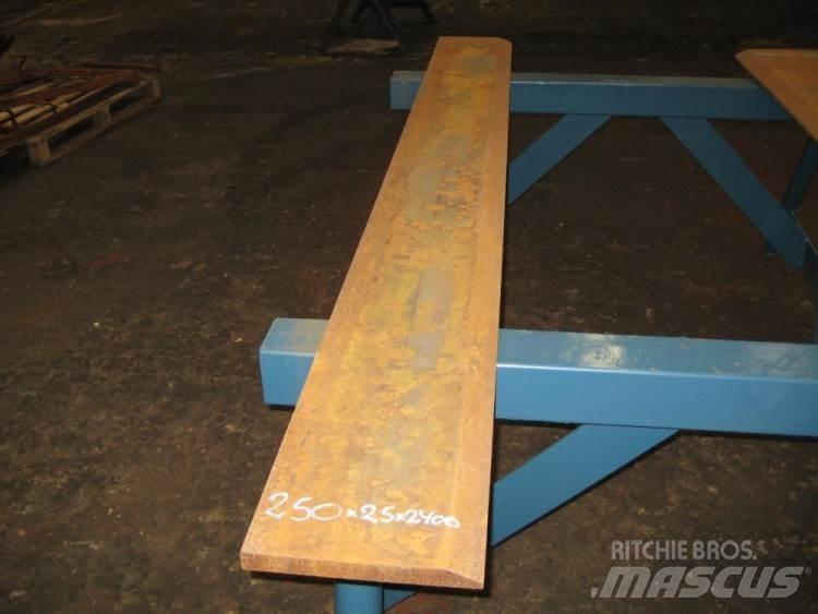  Skærstål 250x25x2300 mm Anlegg - Annet
