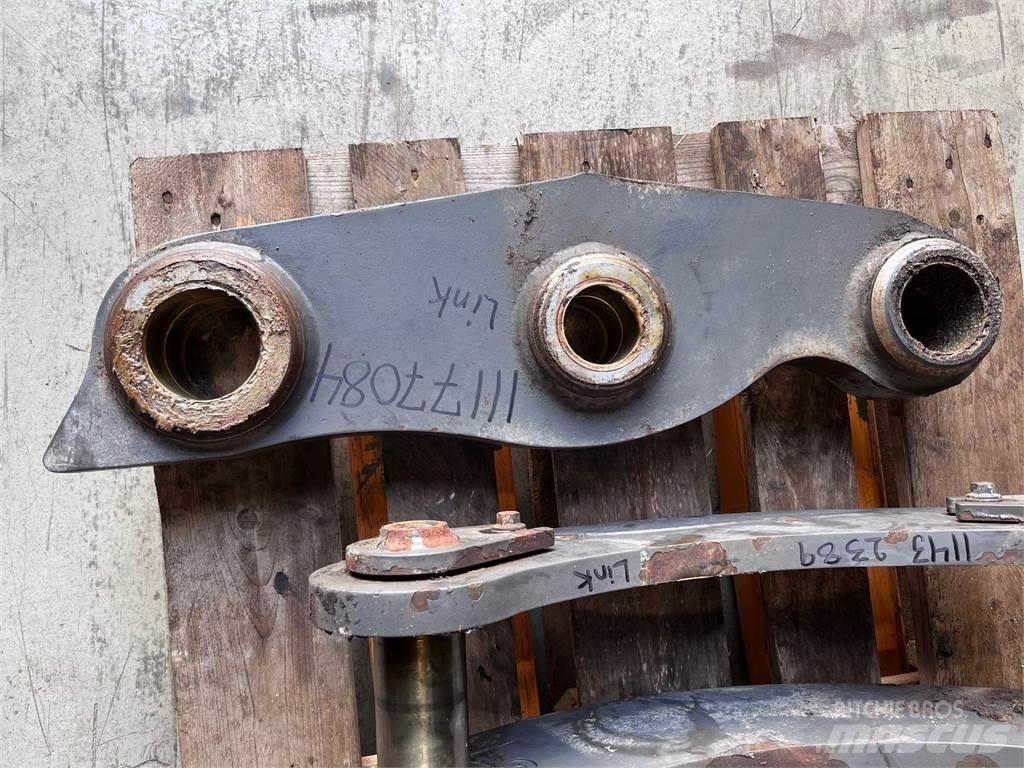 Volvo L60H Link Arm Andre komponenter