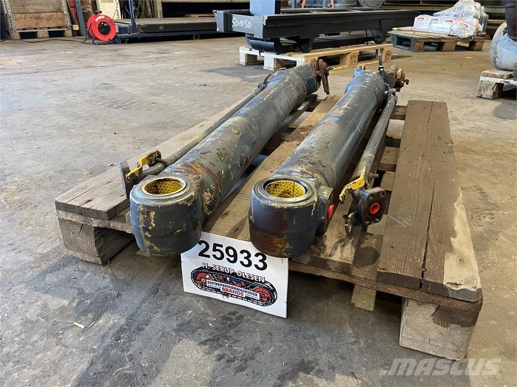Volvo L70B løftecylinder Hydraulikk