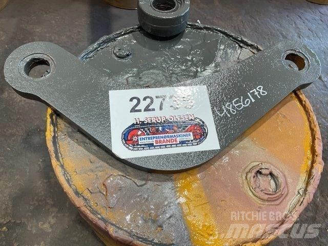Volvo L90B Link Arm Andre komponenter