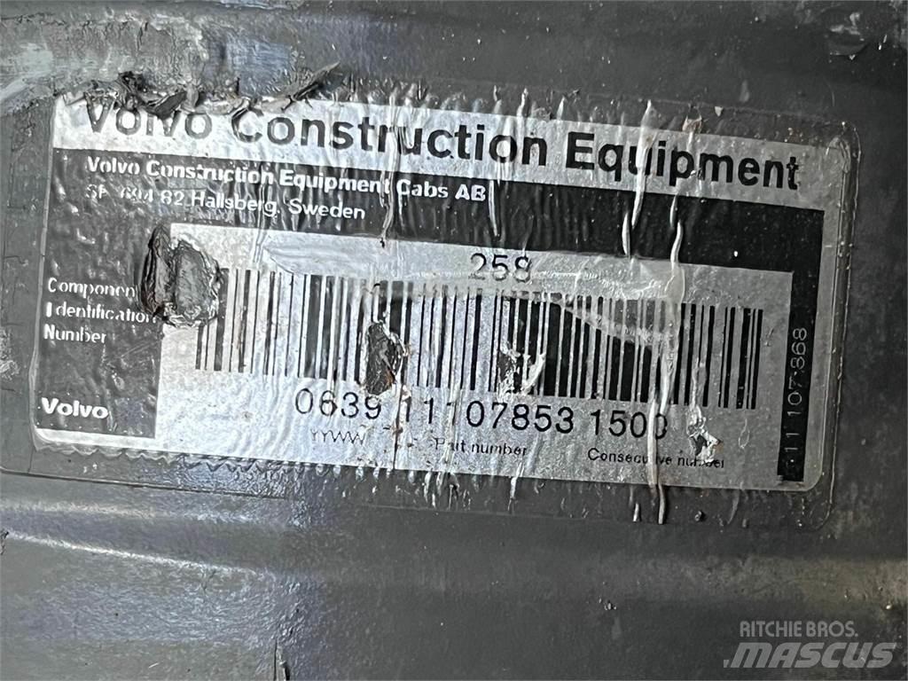 Volvo L90E løftecylinder Hydraulikk