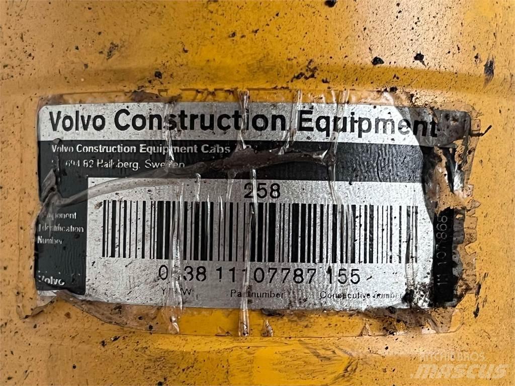 Volvo L90E styrecylinder Hydraulikk