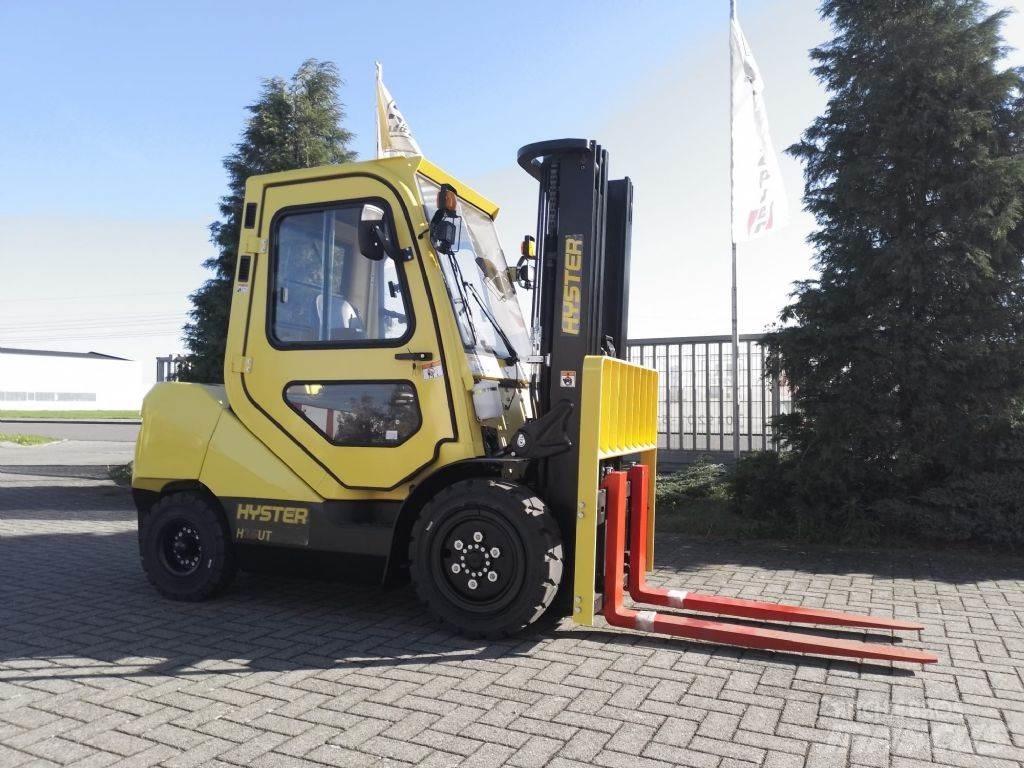 Hyster H3.5UT Diesel Trucker