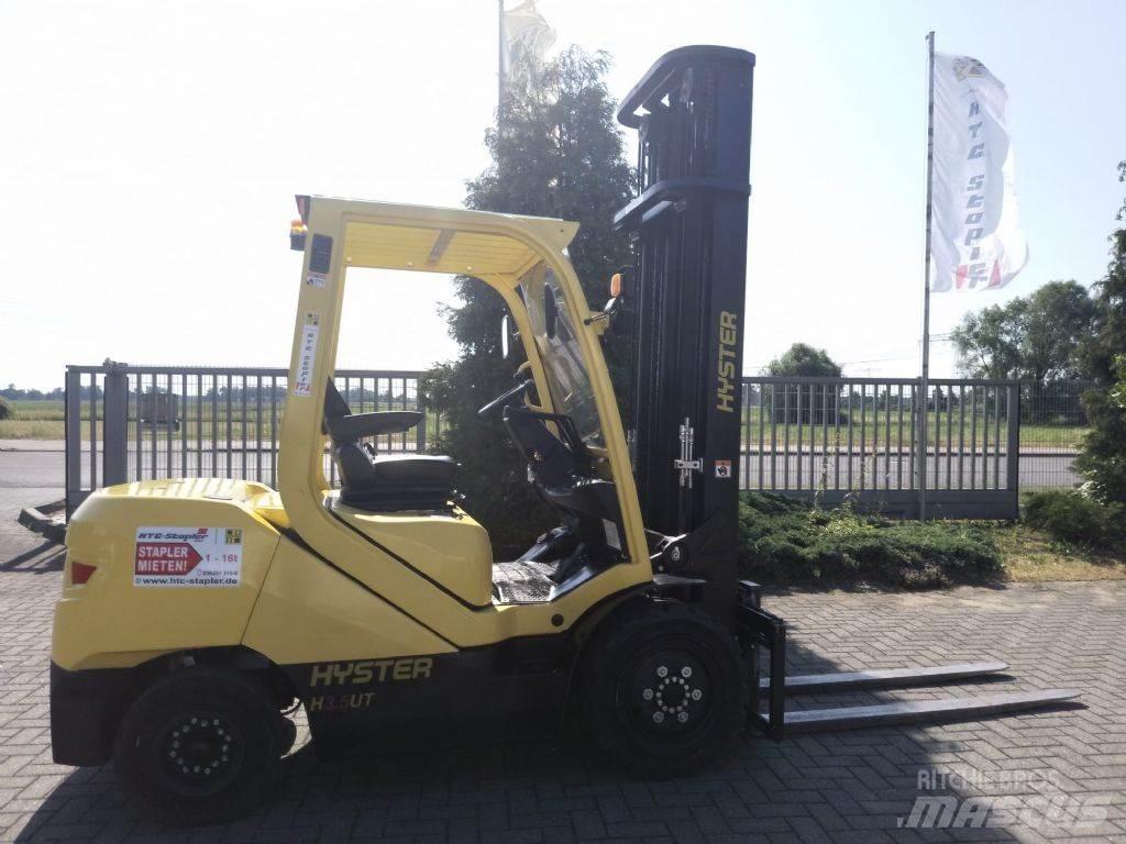 Hyster H3.5UT Diesel Trucker
