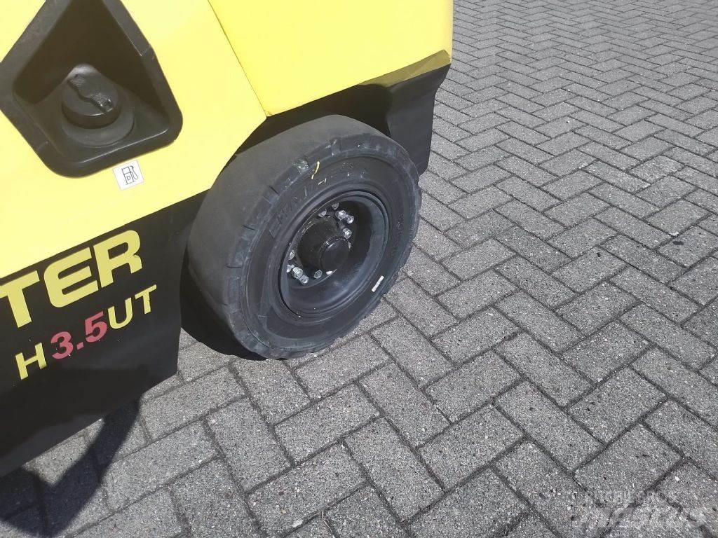 Hyster H3.5UT Diesel Trucker
