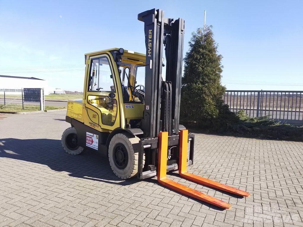 Hyster H5.5FT Diesel Trucker