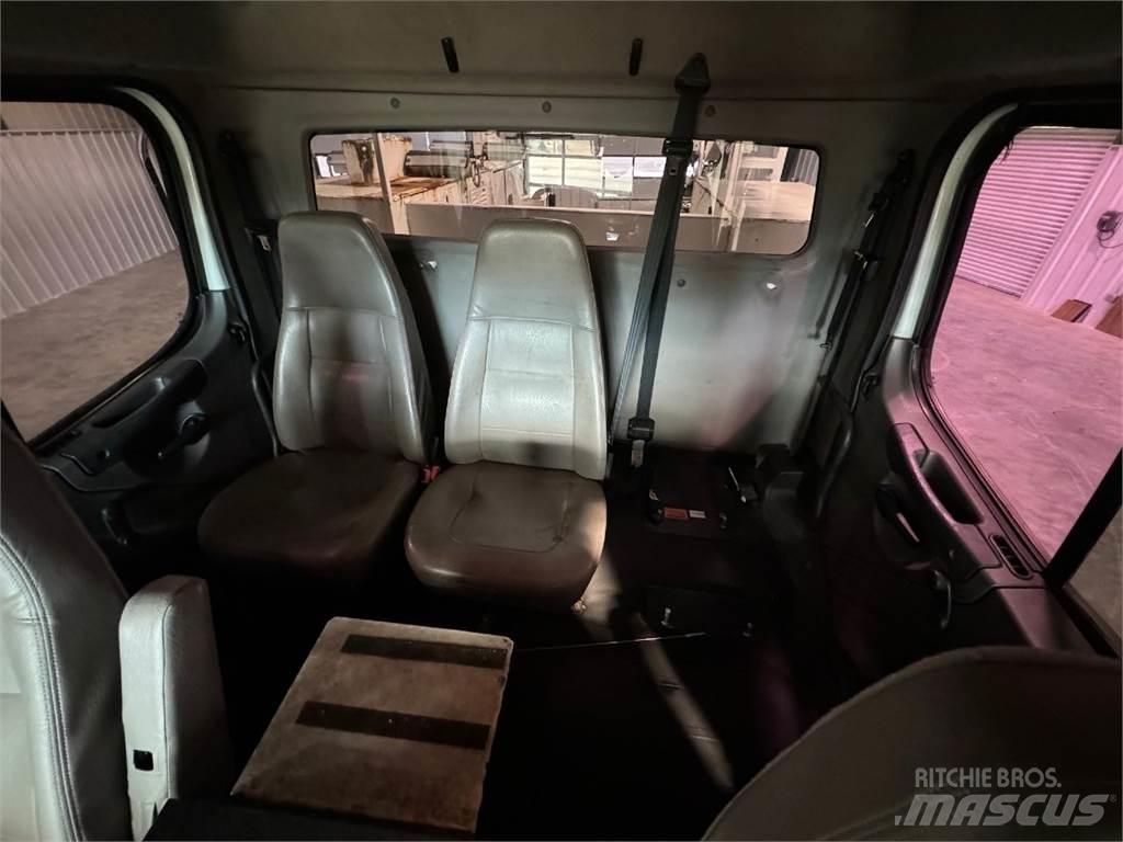 Freightliner 108SD Kommunalt / generelt kjøretøy