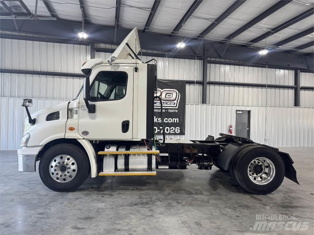 Freightliner CA113 Trekkvogner