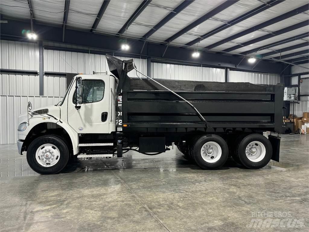Freightliner M2 106 Tippbil