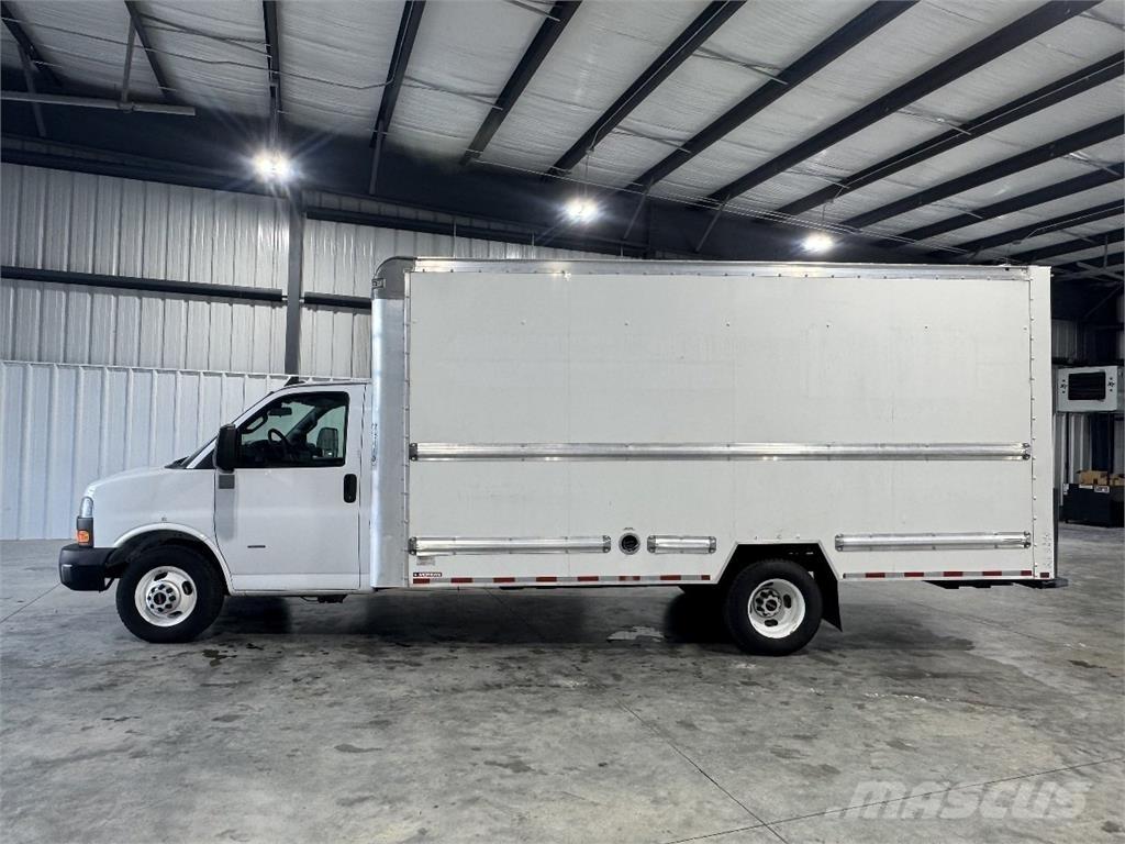 GMC G33903 Skapbiler