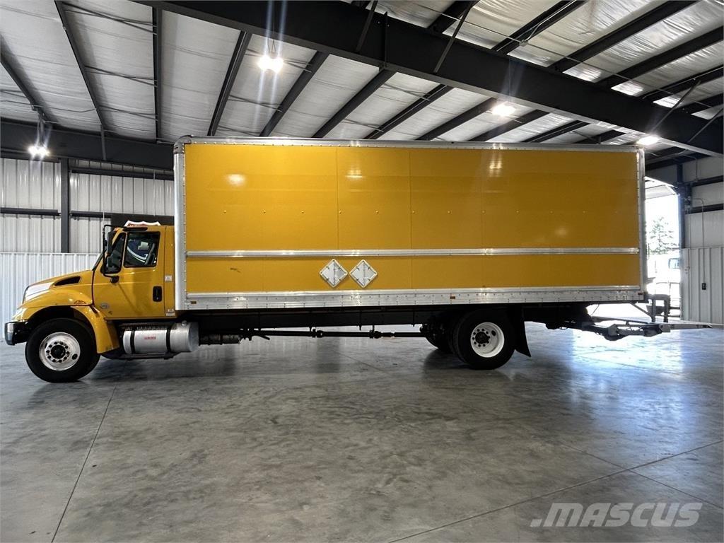 International 4300 Skapbiler