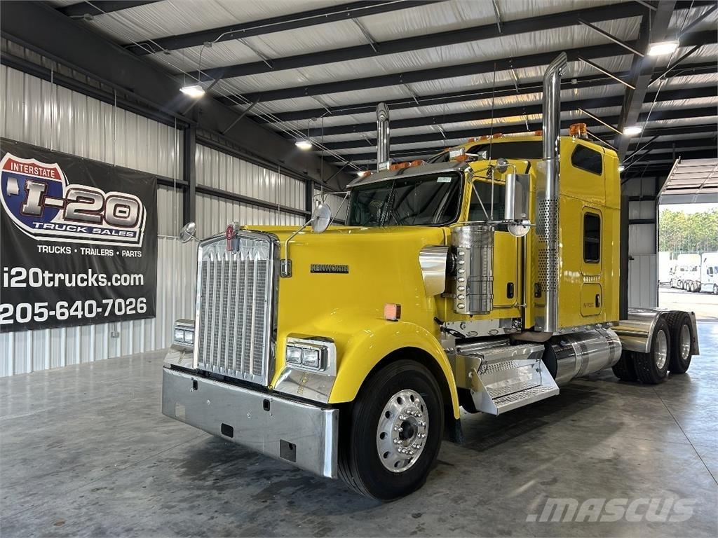 Kenworth W900L Trekkvogner