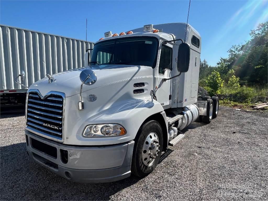 Mack CXU613 Trekkvogner