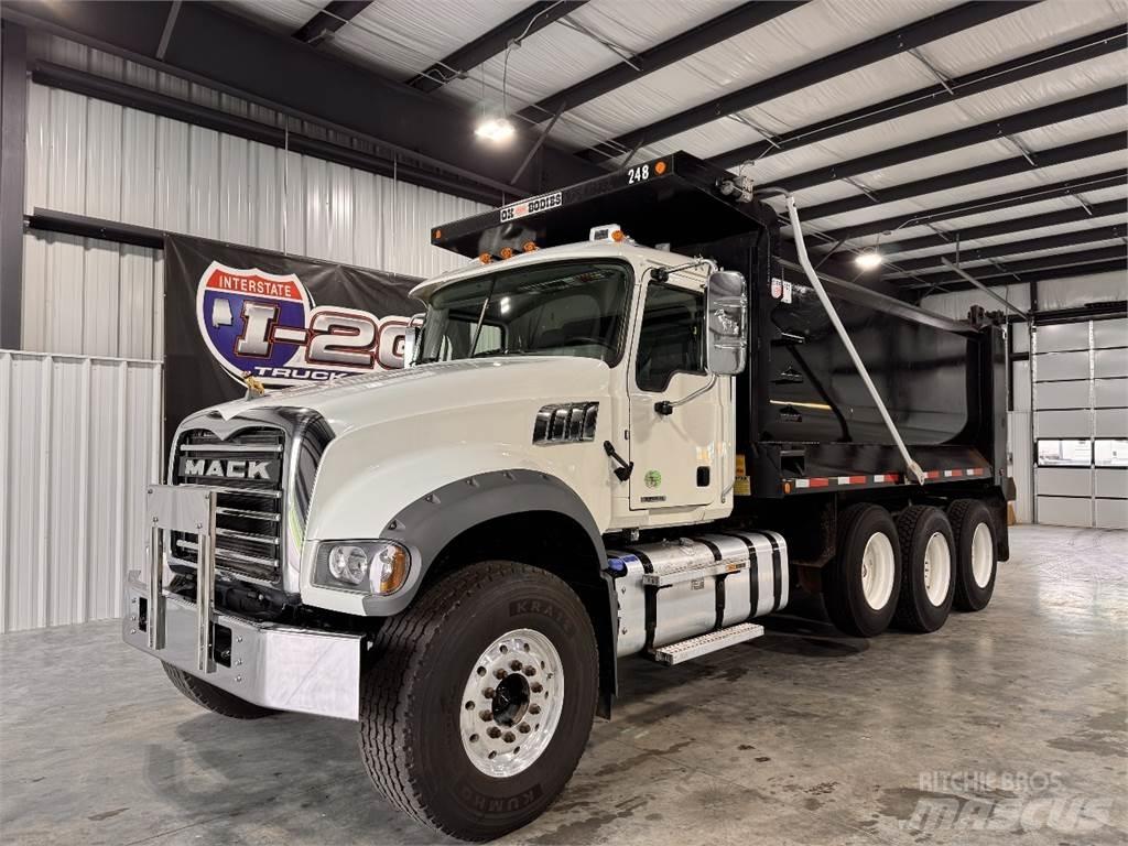 Mack GR64F Gold Dog Tippbil