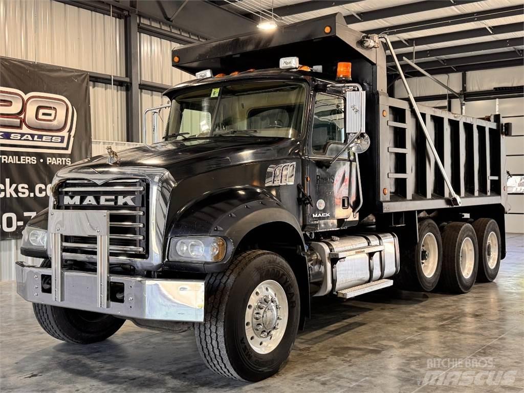 Mack GU713 Tippbil