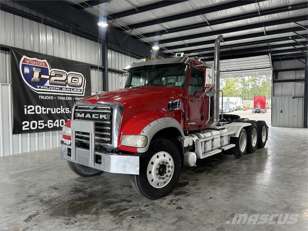 Mack GU713 Trekkvogner