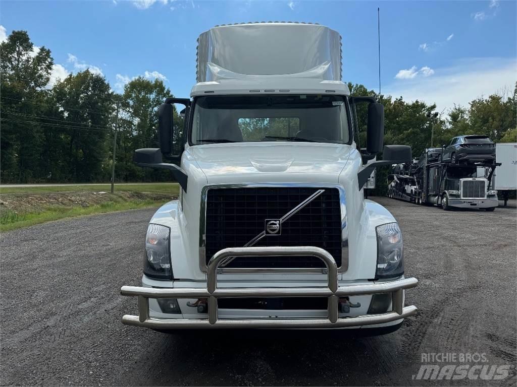Volvo VNL42T300 Trekkvogner