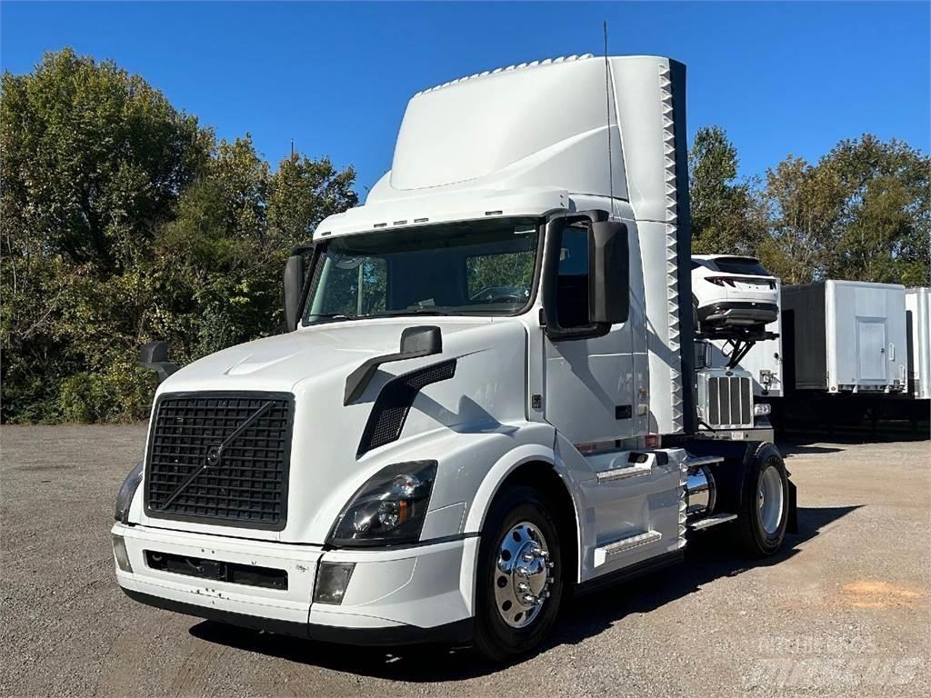 Volvo VNL42T300 Trekkvogner