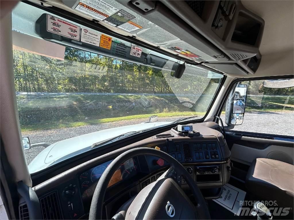 Volvo VNL42T300 Trekkvogner