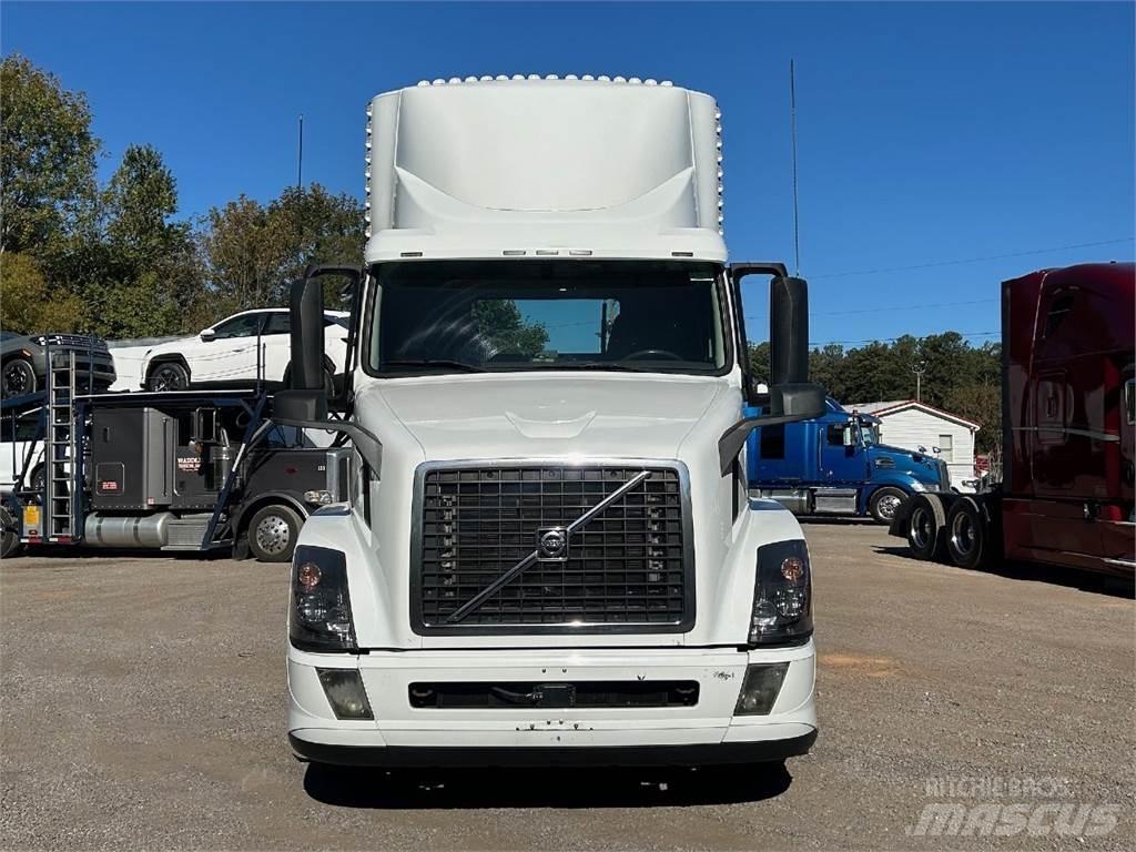 Volvo VNL42T300 Trekkvogner