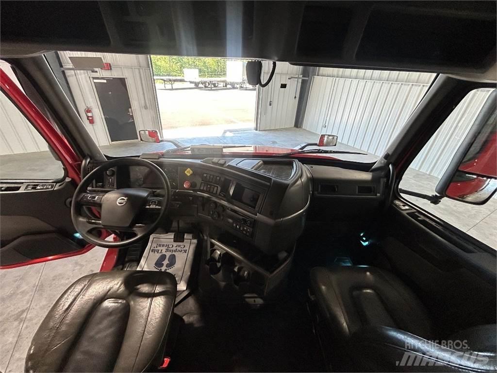 Volvo VNL64T740 Trekkvogner