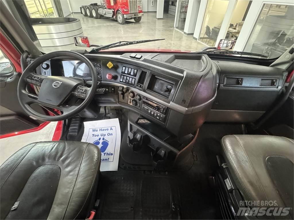 Volvo VNL64T740 Trekkvogner