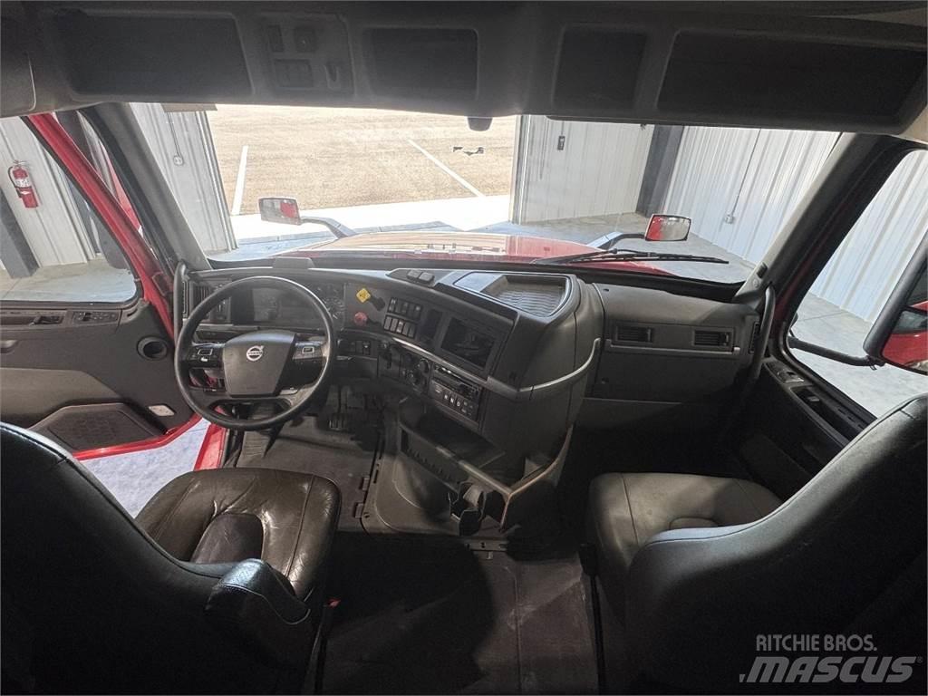 Volvo VNL64T740 Trekkvogner