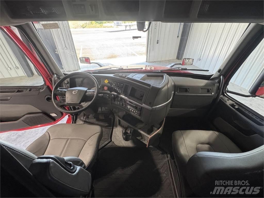 Volvo VNL64T740 Trekkvogner