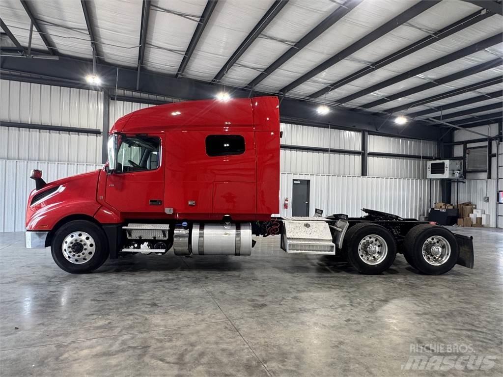 Volvo VNL740 Trekkvogner